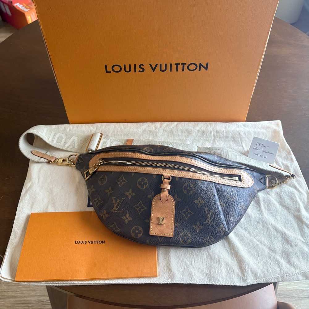 🌼sold🌼Louis Vuitton High Rise Bumbag Monogram